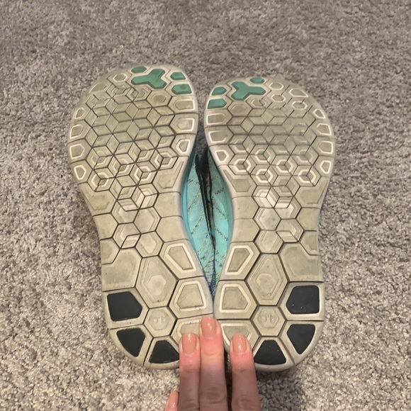 Nike Free 4.0 Flyknit women’s running shoes - Picture 4 of 10